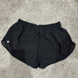 Lululemon Hotty Hot Shorts Inseam 2.5"